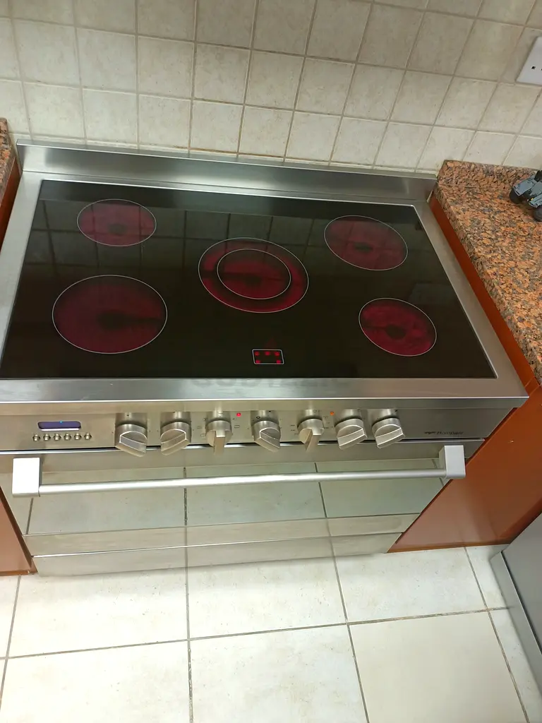 Bompani Electric Stove 5 Zone Ceramic