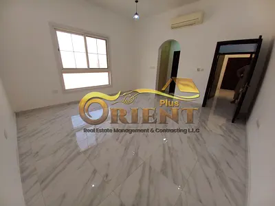 1 Bedrooms Master | 2 Bathrooms | From Owner Direct | With Cabinet | First Floor | First Inhabitant