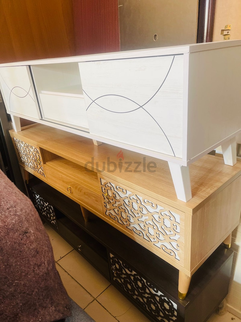 Dubizzle deals tv stand