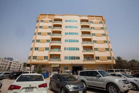 Spacious 1bhk Apartment With Corniche View In New Nakheel Building, Al Nakhil, Ajman