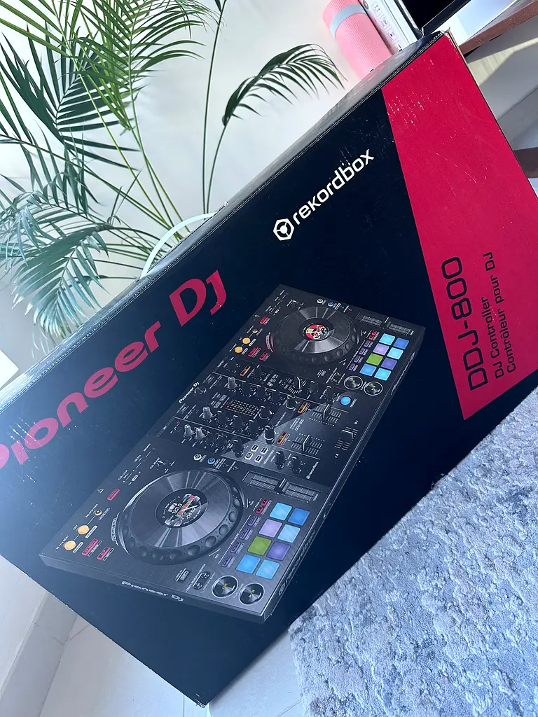 PIONEER DDJ 800 CONTROLLER dj equipment