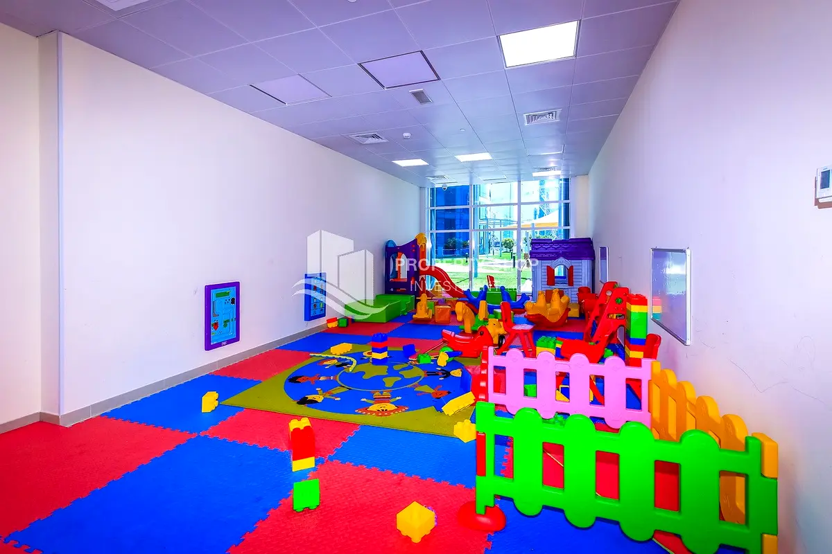 Apartment 2 BR Community View Closed Kitchen Abu Dhabi