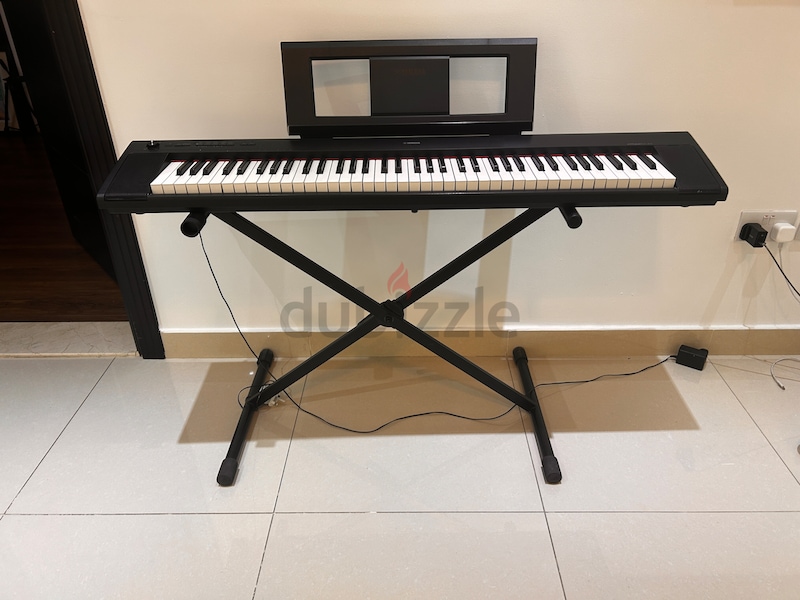 Yamaha Electric Piano with stand
