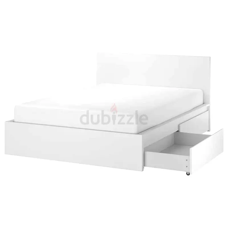 Queen Bed with Mattress