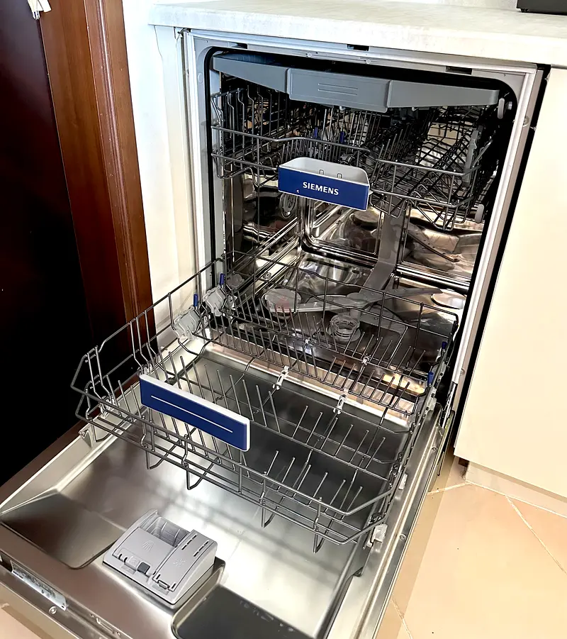 Siemens Dishwasher Home Connect and Free Standing