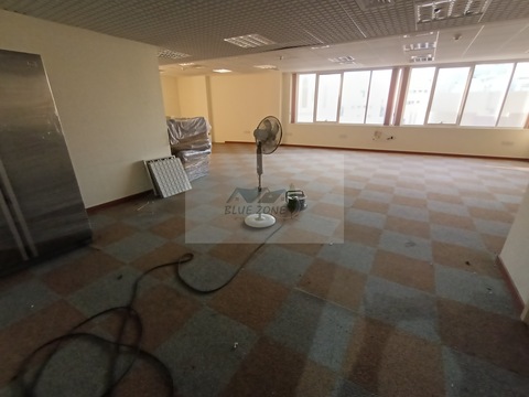 Al Khabaisi 1400 Sqft Office With Attached Wash Room And Pantry