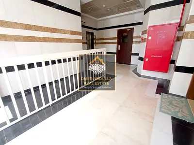 Today Offer Like Brand New / Near To Safari Mall Lavish Aprtament Full Family Building