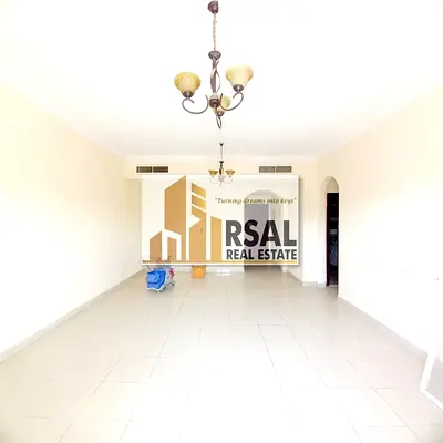 Spacious Apartment Big Size Hall 2 Bhk With Balcony Free Coverd Parking For Family