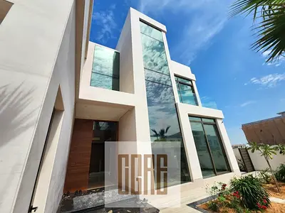 5 Bedroom Furnished Villa With Swimming Pool