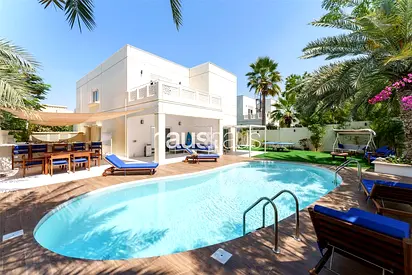 Fully Upgraded | Private Pool | Unique Villa