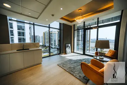 Upgraded / Semi Furnished / 1br Corner Unit