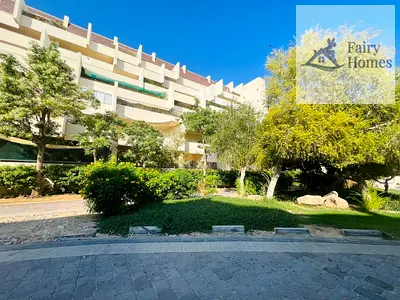 Well Maintained 2 Bhk With Terrace