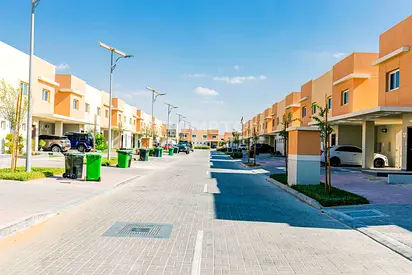 Closed Kitchen | Built-in Wardrobe | 4 Payments