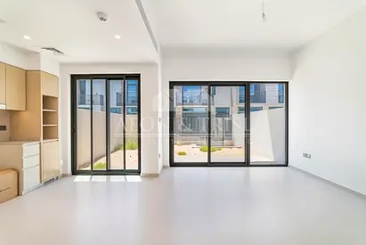 3 Bed | Landscaped | Fully Furnished | Vacant.