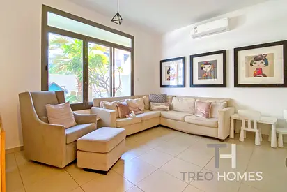 Near The Gates | Perfect Quiet Family Home