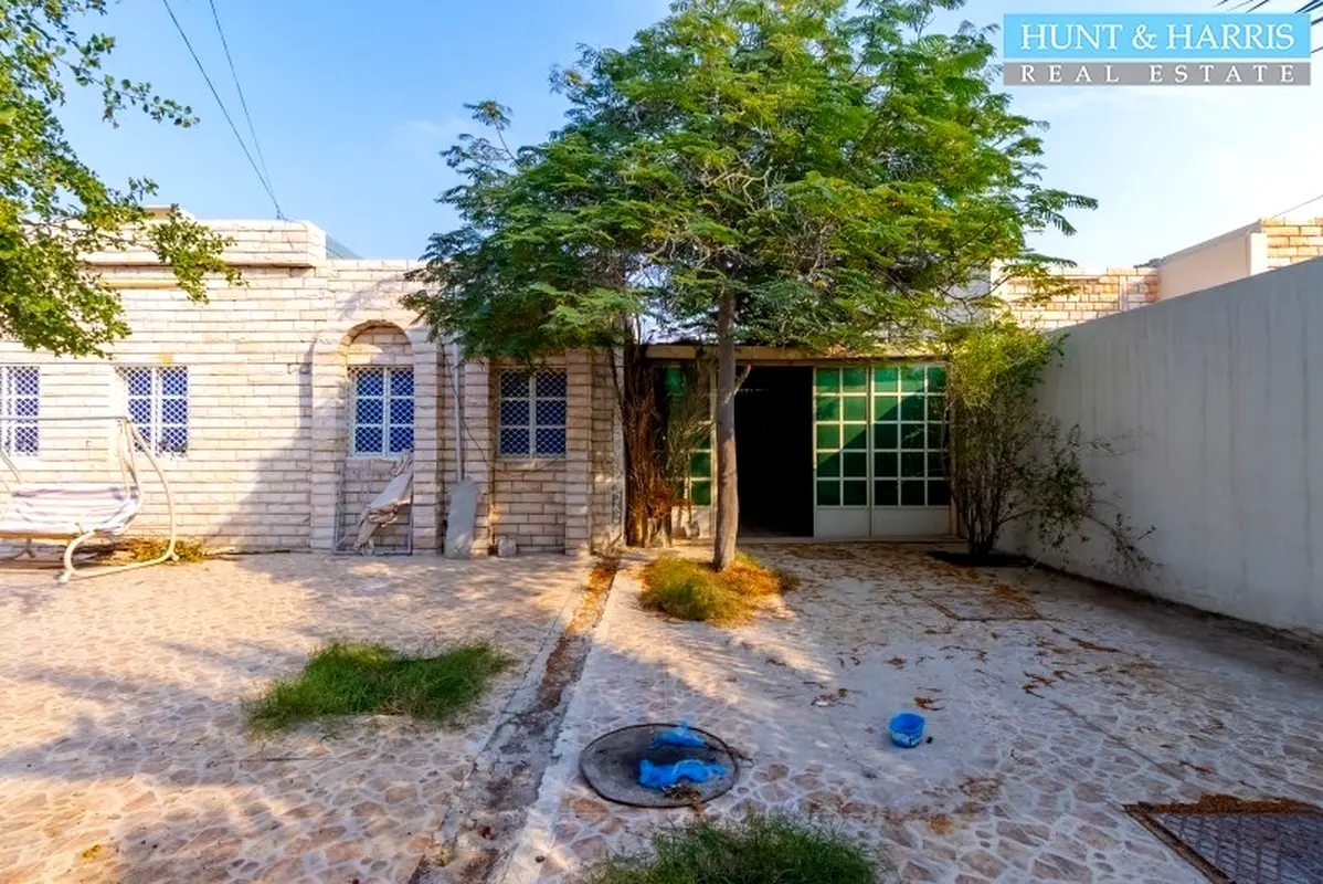 Villa/House Lowest Price Quiet Home Ras Al Khaimah Shamal