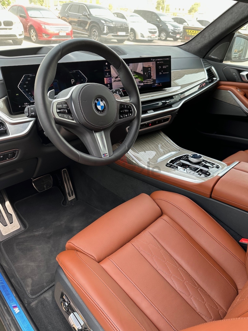 BMW X7 40i M sport , BMW SERVICE AND WARRANTY PACKAGE