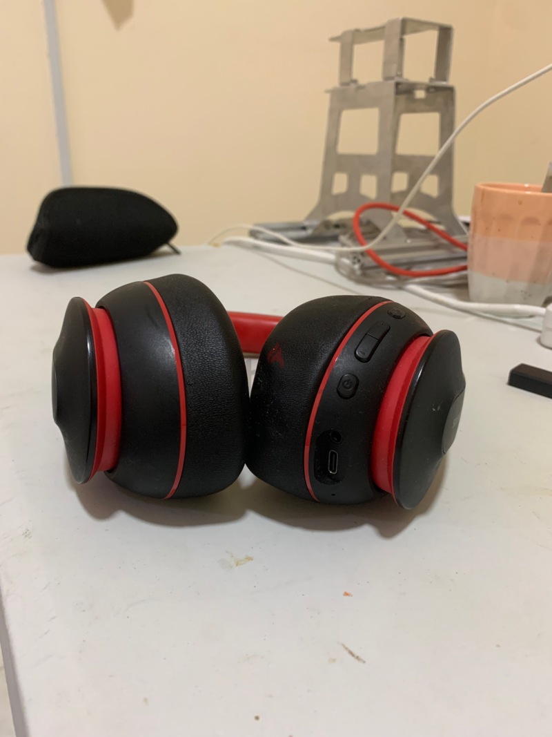 Headset Soundcore Life Q10 Overear dubizzle