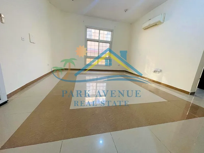 Apartment/Flat Pay Monthly 4200/ Luxury Super 2BHK Close to Mazyad