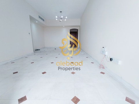 Gas And Kitchen Appliances Free \\ Front Of Metro \\ Specious 2bhk Apartment \\ Three Washrooms \\