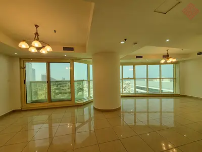 ** Exquisite Spacious | 3bhk Apartment | Ac |1 Parking | Maintenance | Free With Seaview **