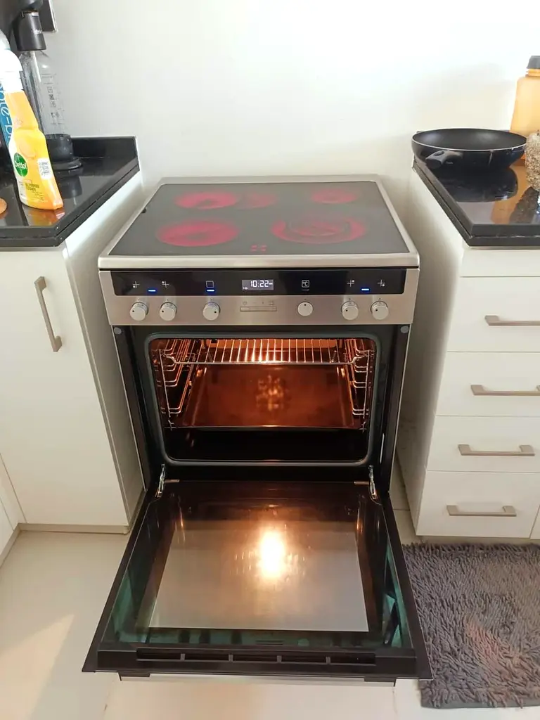 Siemens Latest Model 4 Hobs Electric Stove