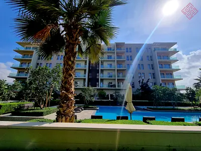 Specious Studio With Private Garden Available