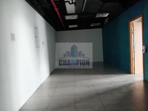 Chiller Free Fitted Vacant Office With Partitions Only In 1.3m