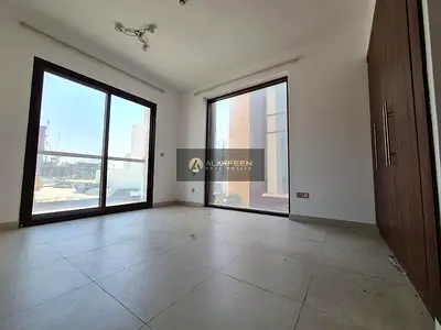 Middle Corner | Exquisite 4br Villa | Private Access To Community Pool