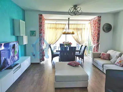 Single Row W/extended Garden | Fully Furnished