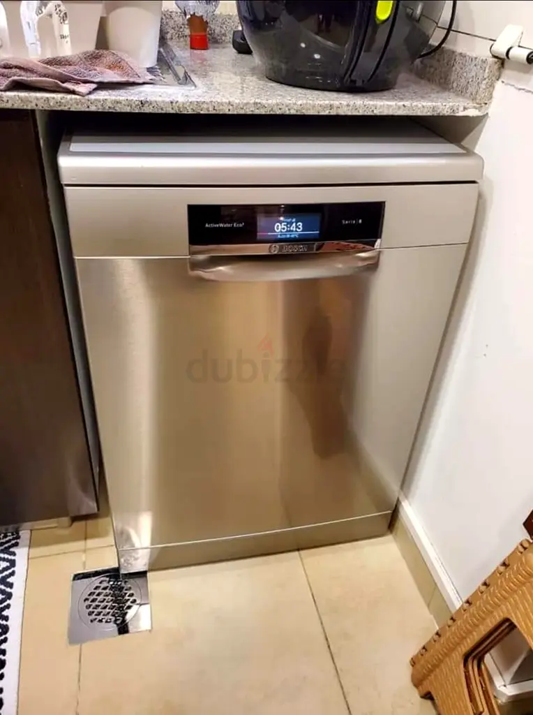 Bosch series 8 German dishwasher 3rack