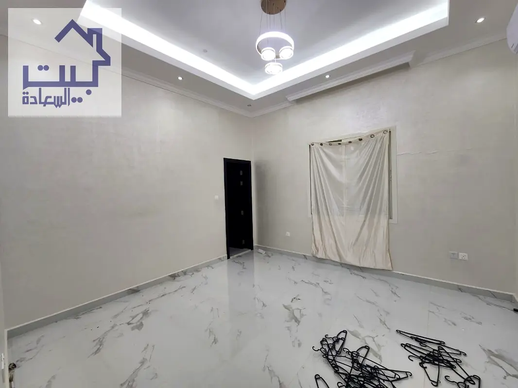 Villa/House Villa for rent in Al Yasmeen area, Ajman,5 master rooms, a