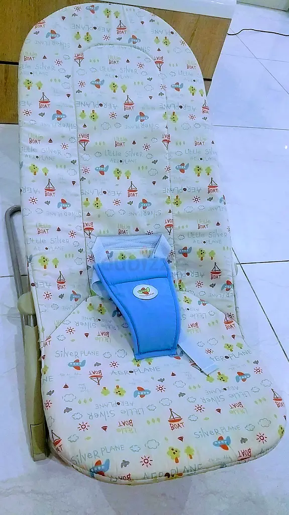 Mothercare baby cradle