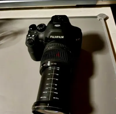 Fujifilm Professional Camera. AED 230 Only! Free Delivery!