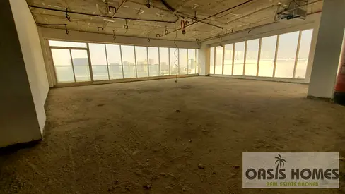Investor Offer! Huge Size Shallcore Office For Sale In Lynx Tower With 5 Parkings