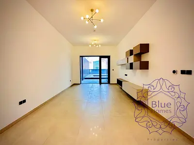 Bright And Peaceful 2 Badroom Hall With Balcony