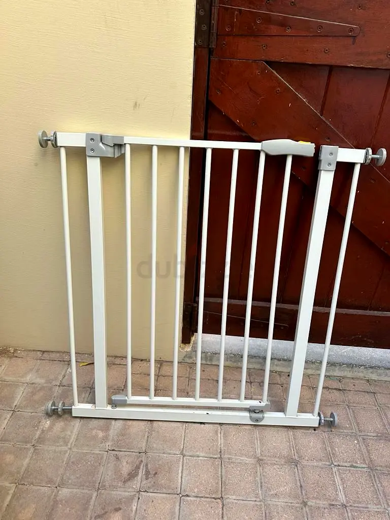 Safety gate دوبيزل