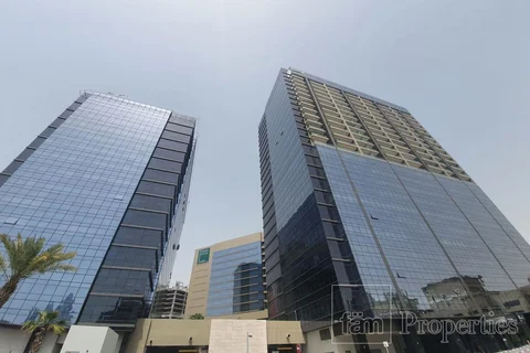 Fitted | Partitioned | Premium Bldg | Onyx 1