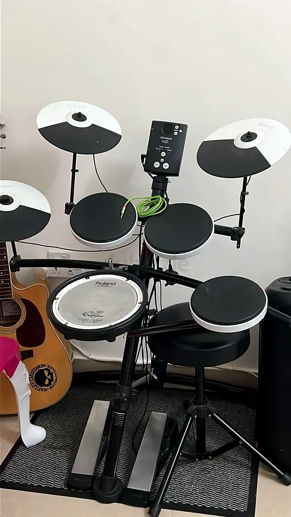 Roland VDrums TD1K Electronic Drum Kit