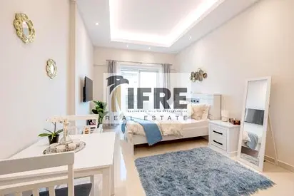 Stunning Studio | Up To 12 Cheques | Ready To Move