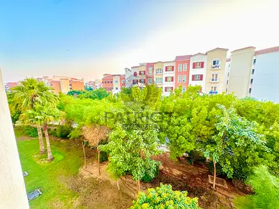 Vacant | Prime Location | Close To Metro