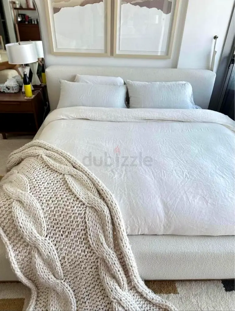 Crate and Barrel King Size Bed