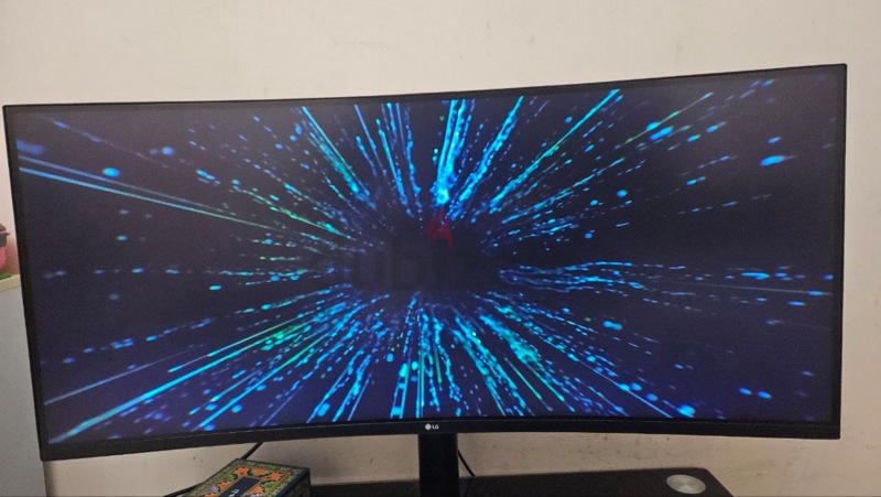 LG Ultrawide Monitor Curved 35WN75C | dubizzle