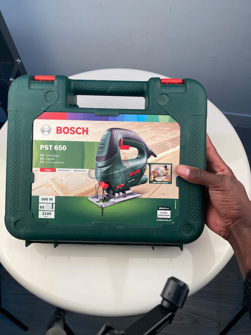 Scie sauteuse Bosch PST 700 E 