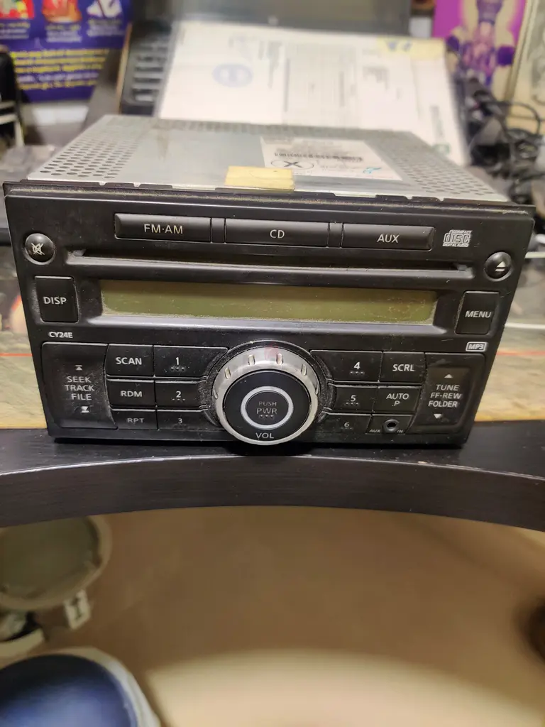 Car Stereo for Nissan Sunny in VGC