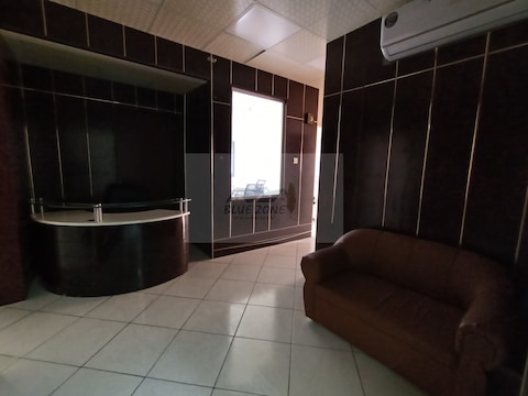 Al Garhoud 1074 Sqft Office With Ready Partition| Attached Washroom, Pantry|