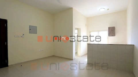 Studio Apartment | Well-maintained Building | Prime Location