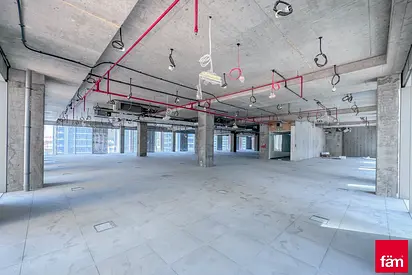 Jbr |near Tram| Semi-fitted| Vacant | Luxurious|