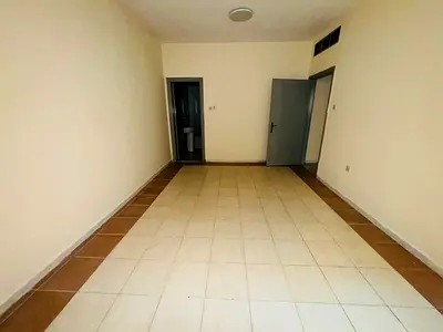 Spacious 2bhk Apartment Available Close To Bus Stop
