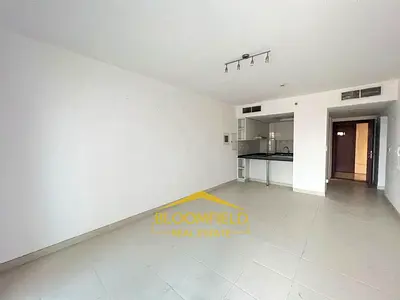 Ground Floor Apartment| Pool View| Well Maintained